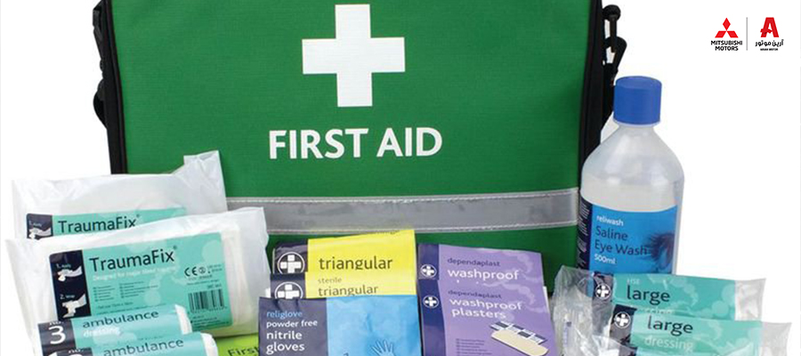 first-aid کیت کمک‌های اولیه